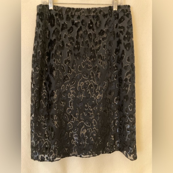 J crew “Victoria” skirt in leopard pattern burnout black velvet - Picture 2 of 9